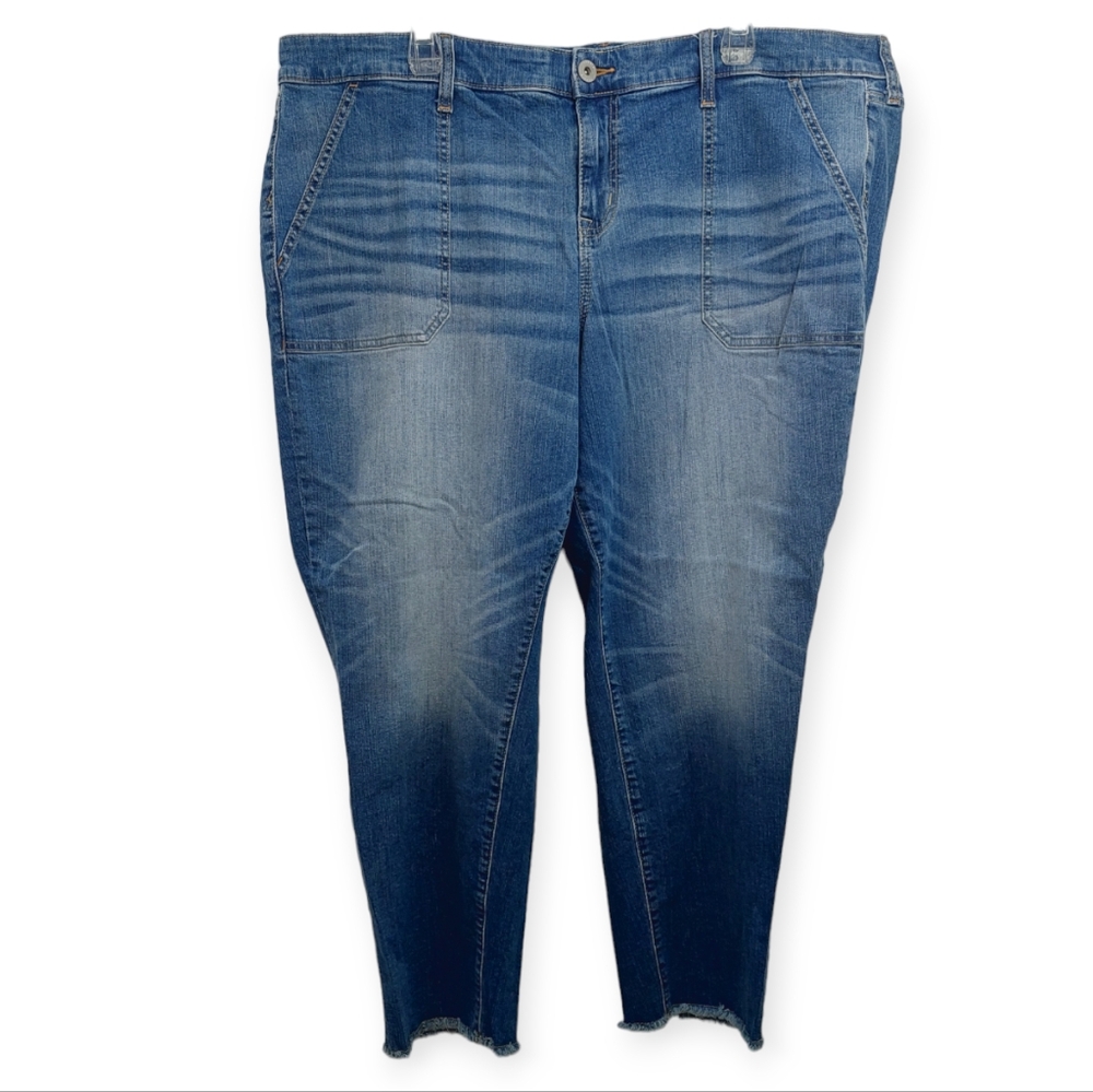 Torrid Jeans Women's Size 22 Boyfriend Cropped Vintage Stretch Blue